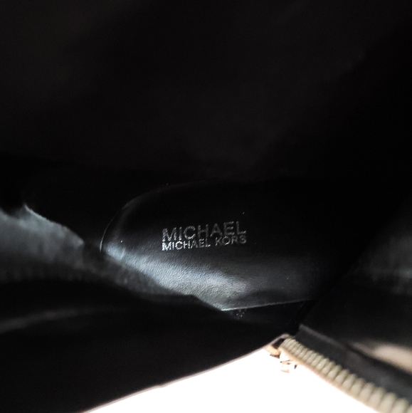 Michael Kors Leather Round Toe Knee High Boots Size 8 - Picture 15 of 16
